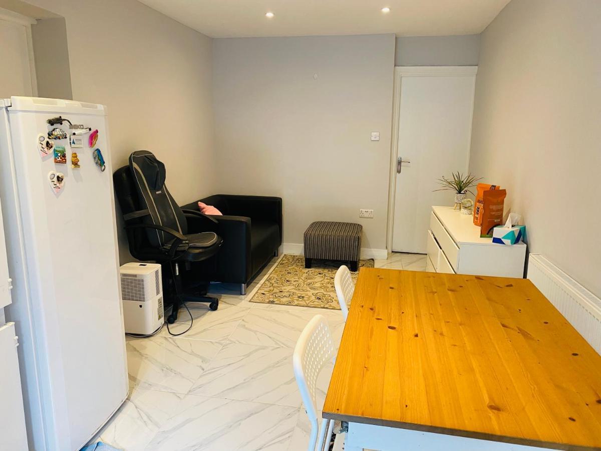 1 Studio Room Near Central Londyn Zewnętrze zdjęcie